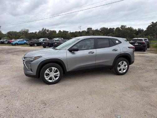 Sterling Gray Metallic 2026 Chevrolet Trax LS