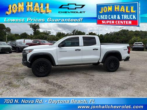Summit White 2023 Chevrolet Colorado Trail Boss