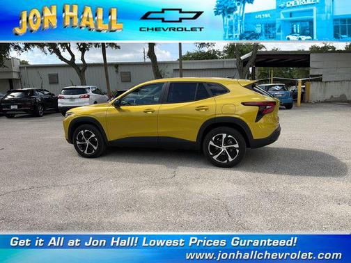 Nitro Yellow Metallic 2024 Chevrolet Trax FWD 1RS