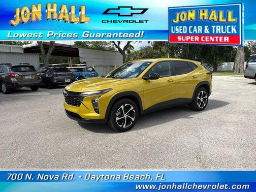 Nitro Yellow Metallic 2024 Chevrolet Trax FWD 1RS