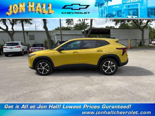 Nitro Yellow Metallic 2024 Chevrolet Trax FWD 1RS