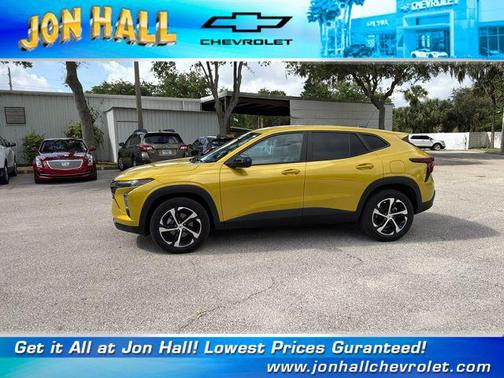 Nitro Yellow Metallic 2024 Chevrolet Trax FWD 1RS