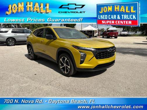 Nitro Yellow Metallic 2024 Chevrolet Trax FWD 1RS