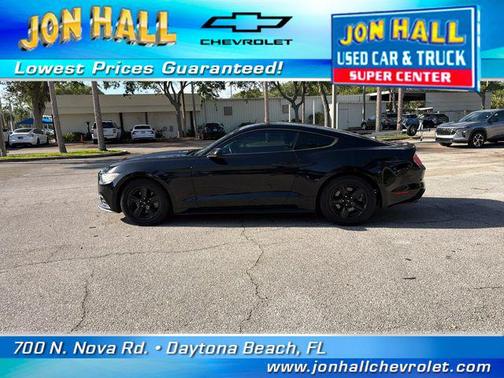 BLACK 2015 Ford Mustang V6