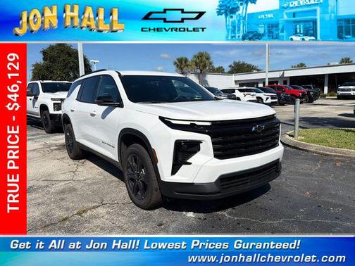 Summit White 2027 Chevrolet Traverse LT