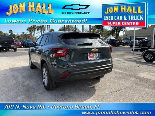 2025 Chevrolet Trax LS