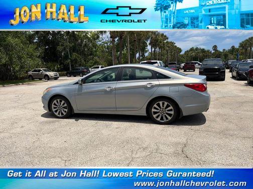 Iridescent Silver Blue Pearl 2011 Hyundai SONATA SE