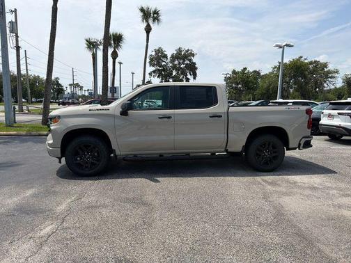White Sands 2026 Chevrolet Silverado 1500 Custom