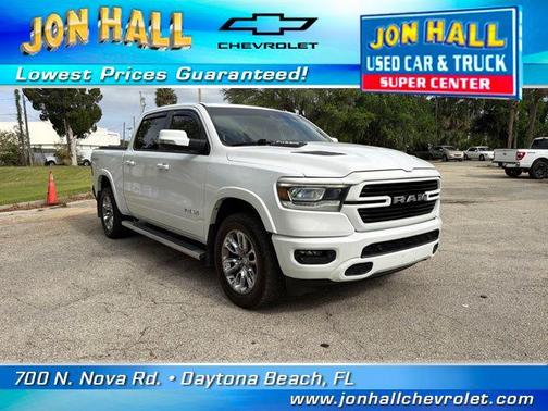 Bright White Clearcoat 2022 RAM 1500 Laramie