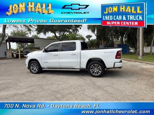 Bright White Clearcoat 2022 RAM 1500 Laramie