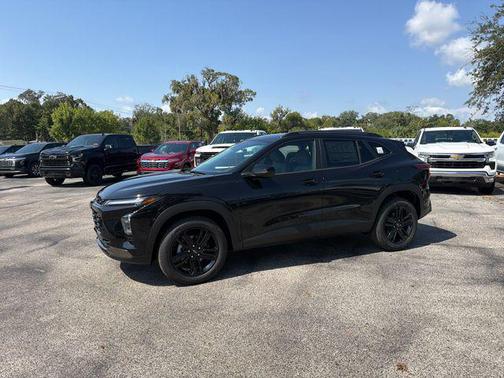 Mosaic Black Metallic 2026 Chevrolet Trax FWD ACTIV