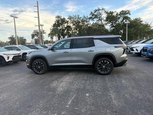 Sterling Gray Metallic 2026 Chevrolet Traverse LT