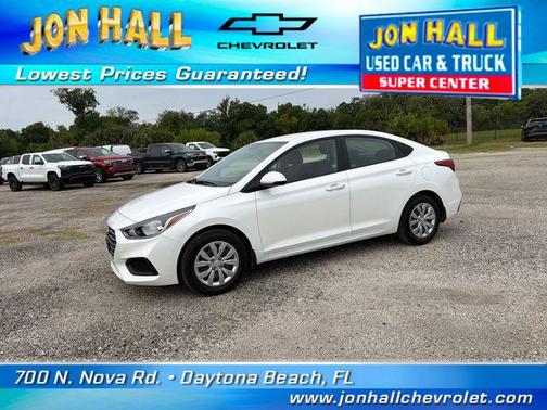 Frost White Pearl 2019 Hyundai Accent SE