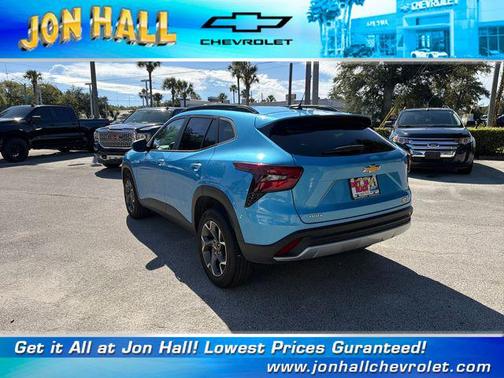 Marina Blue Metallic 2025 Chevrolet Trax LT