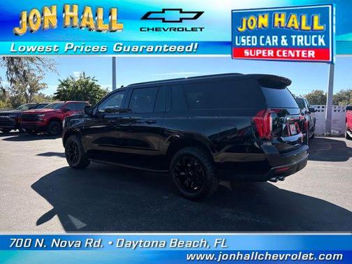 2022 GMC Yukon XL AT4