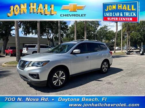 2017 Nissan Pathfinder SL