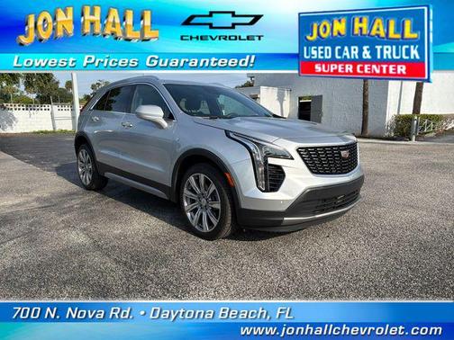 Radiant Silver Metallic 2020 Cadillac XT4 Premium Luxury