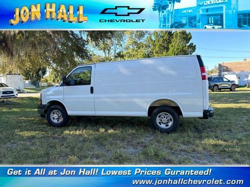 2025 Chevrolet Express 2500 RWD 2500 Regular Wheelbase WT