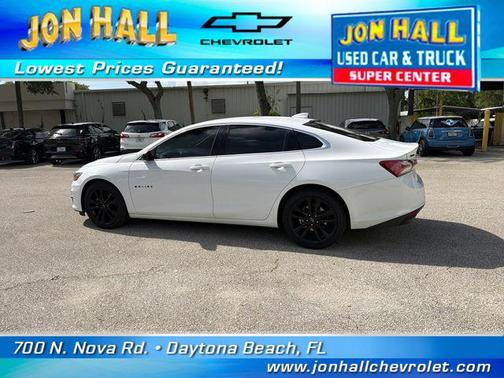 Summit White 2022 Chevrolet Malibu FWD LT
