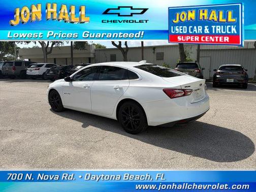 Summit White 2022 Chevrolet Malibu FWD LT