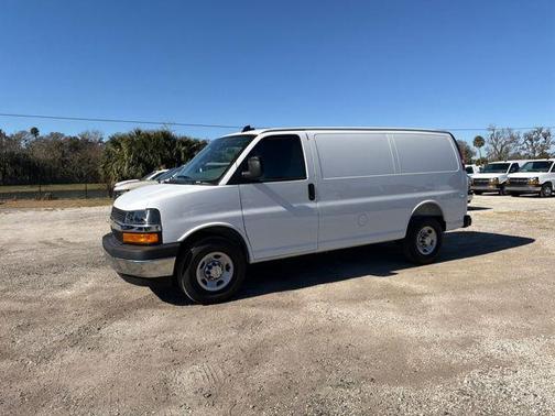 Summit White 2026 Chevrolet Express 2500 Work Van