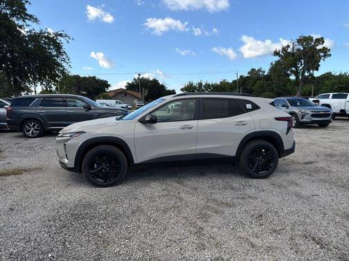 White Sands 2026 Chevrolet Trax FWD ACTIV