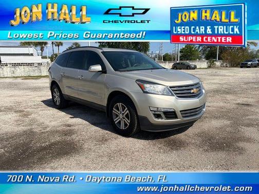 Champagne Silver Metallic 2017 Chevrolet Traverse 1LT