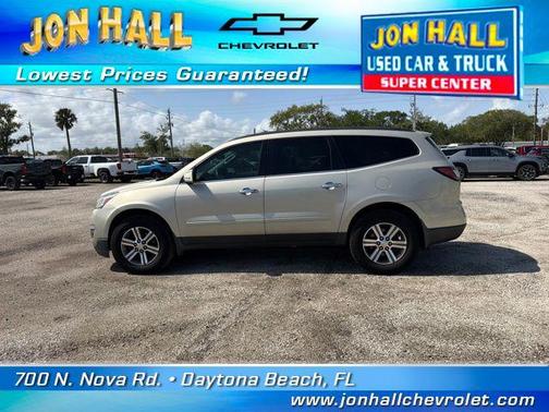 Champagne Silver Metallic 2017 Chevrolet Traverse 1LT