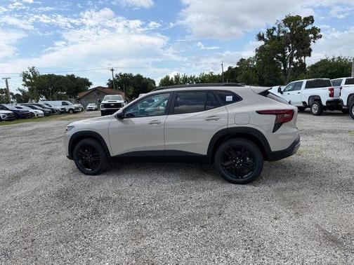 White Sands 2026 Chevrolet Trax FWD ACTIV