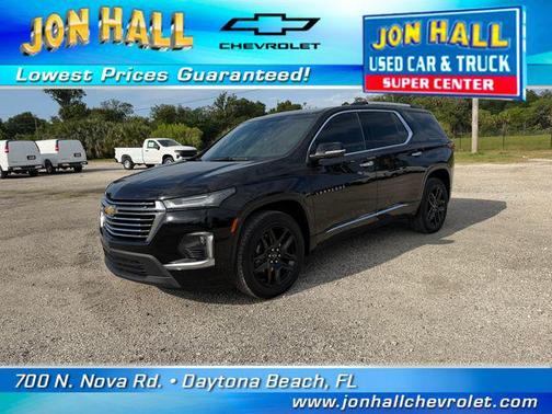 Mosaic Black Metallic 2023 Chevrolet Traverse Premier