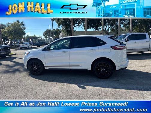 2022 Ford Edge SE