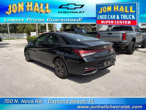 Phantom Black 2022 Hyundai ELANTRA SEL