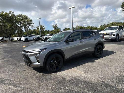 Sterling Gray Metallic 2026 Chevrolet Trax FWD ACTIV