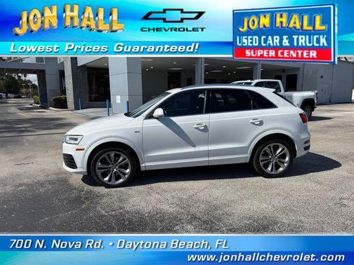 Glacier White Metallic 2017 Audi Q3 2.0T Prestige