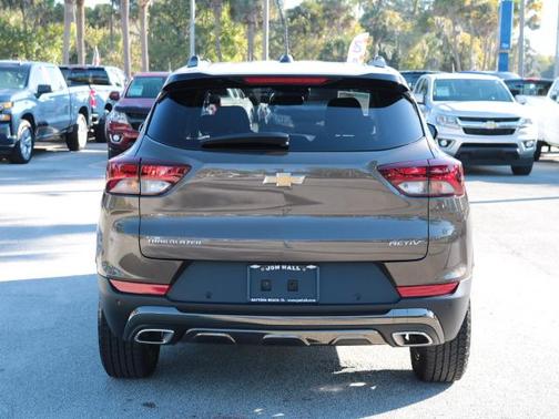 Zeus Bronze Metallic 2021 Chevrolet Trailblazer ACTIV