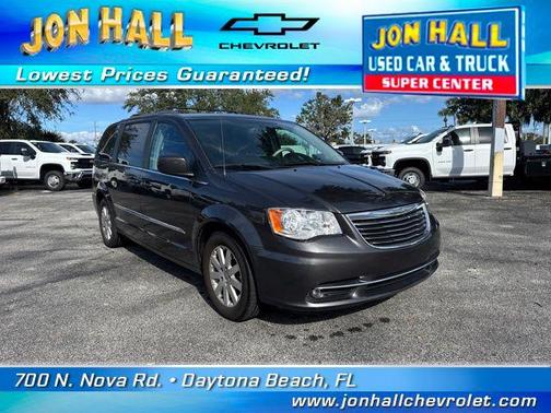 2016 Chrysler Town & Country Touring