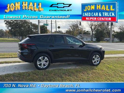 2025 Chevrolet Trax LS