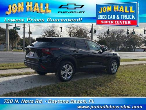 2025 Chevrolet Trax LS