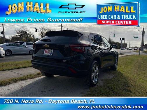 2025 Chevrolet Trax LS