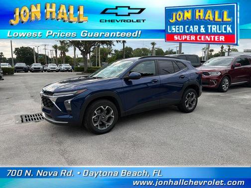 Blue Glow Metallic 2024 Chevrolet Trax LT