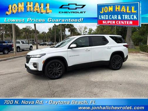 Summit White 2023 Chevrolet Traverse RS