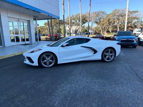 Arctic White 2026 Chevrolet Corvette Stingray w/1LT