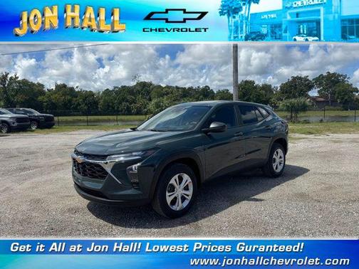 2025 Chevrolet Trax LS