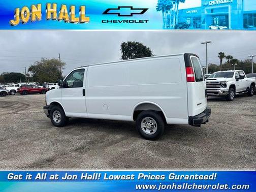 2025 Chevrolet Express 2500 RWD 2500 Regular Wheelbase WT