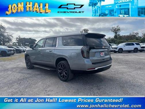 2026 Chevrolet Suburban LT