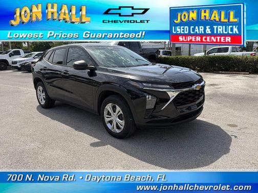Mosaic Black Metallic 2024 Chevrolet Trax LS