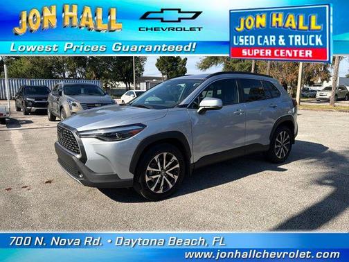 2024 Toyota Corolla Cross XLE