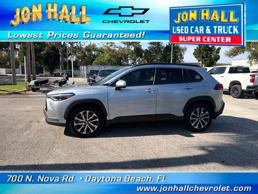 2024 Toyota Corolla Cross XLE