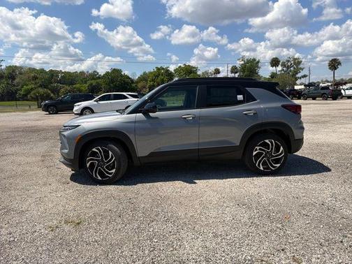 Sterling Gray Metallic 2026 Chevrolet Trailblazer RS