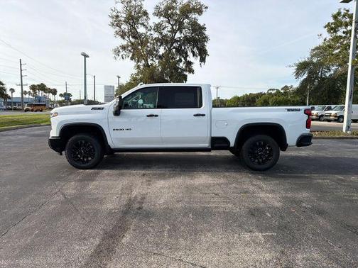 Summit White 2026 Chevrolet Silverado 2500 LTZ
